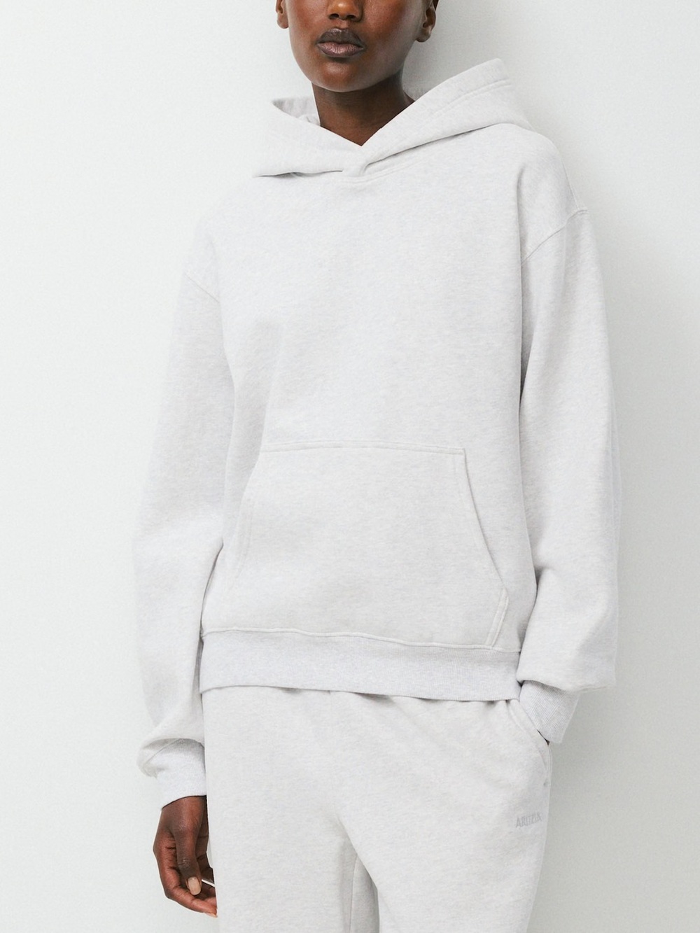 Aritzia Cozy Sweatfleece Perfect Hoodie Fitted Heather Cloud White Size Medium